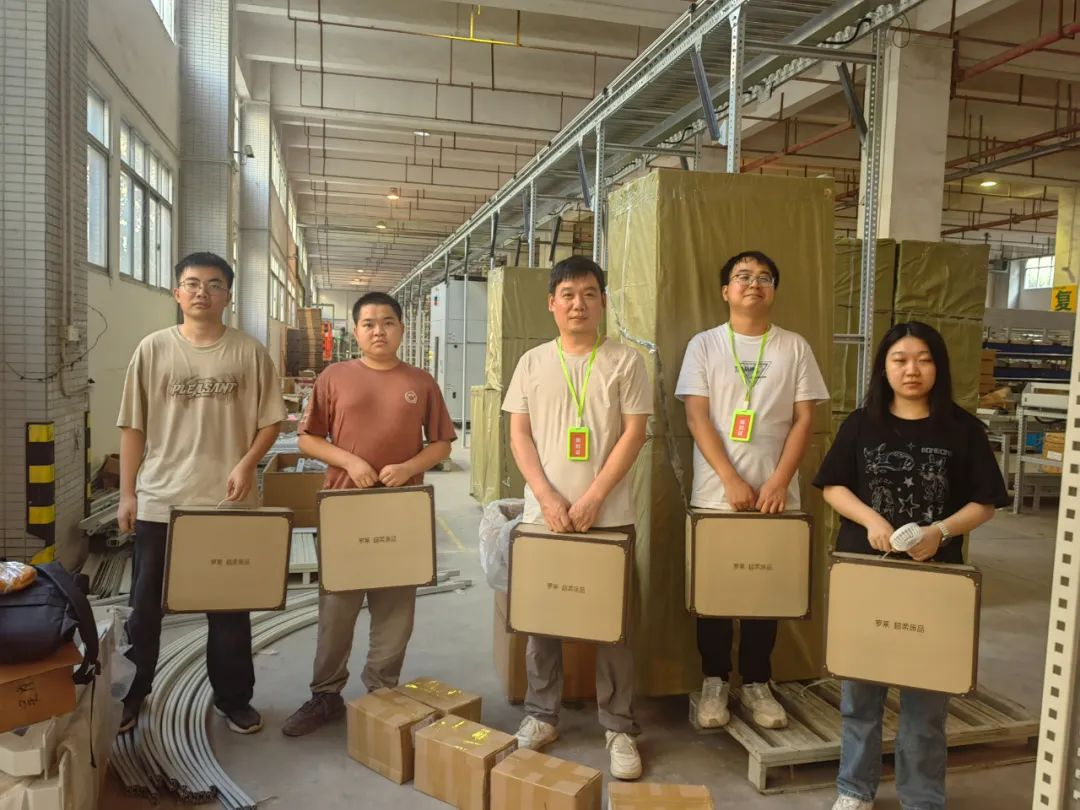 情系一線(xiàn) | 炎炎夏日送清涼，致敬高溫下的堅(jiān)守