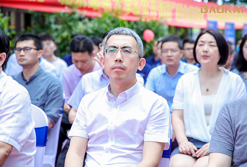 新聞 | 熱烈慶?！氨本┼]電大學(xué)&寶開(kāi)智能”聯(lián)合實(shí)驗(yàn)室、寶開(kāi)研究院正式成立！