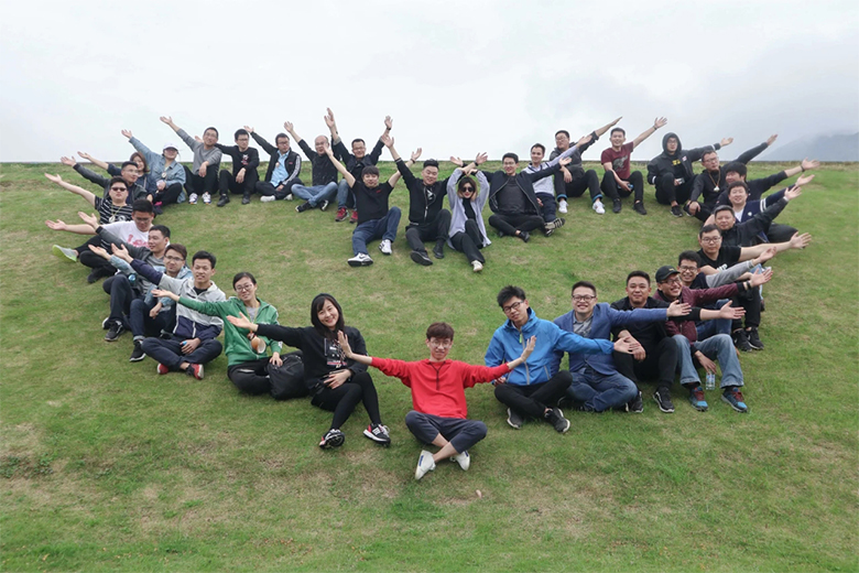 “慶五一”主題活動(dòng) | 寶開(kāi)董事長(zhǎng)邢志文獲評(píng)“2020年度閔行區(qū)職工信賴的企業(yè)經(jīng)營(yíng)管理者”