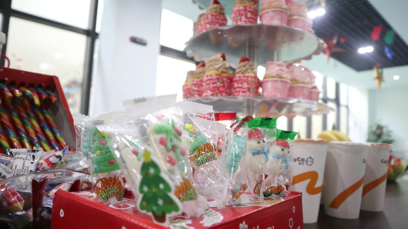 繽紛平安夜，歡樂圣誕節(jié) | 寶開舉辦第四季度員工集體生日會(huì)