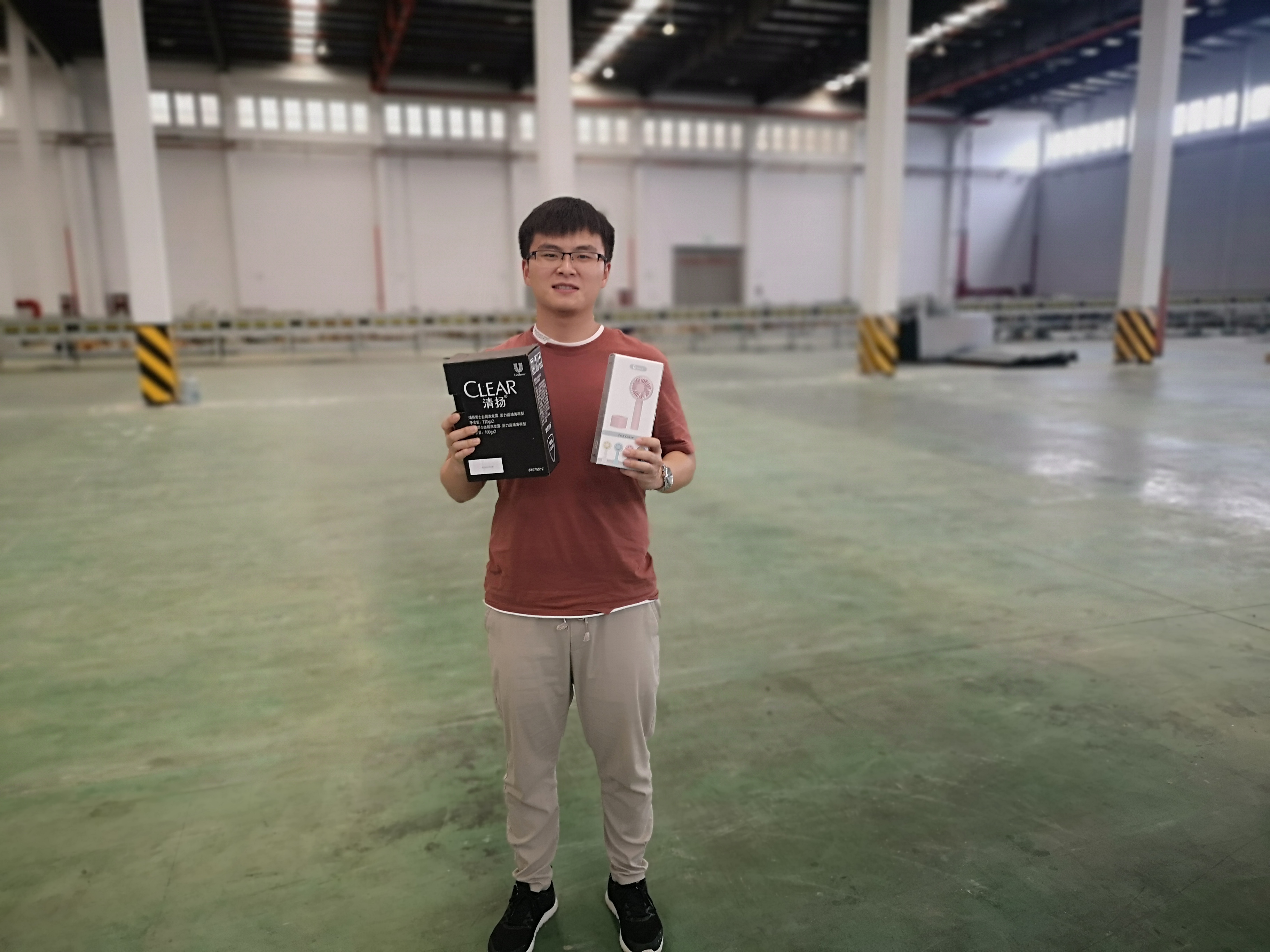 關(guān)愛職工 · 夏送清涼 | 寶開工會(huì)赴一線送清涼，致敬高溫下的堅(jiān)守