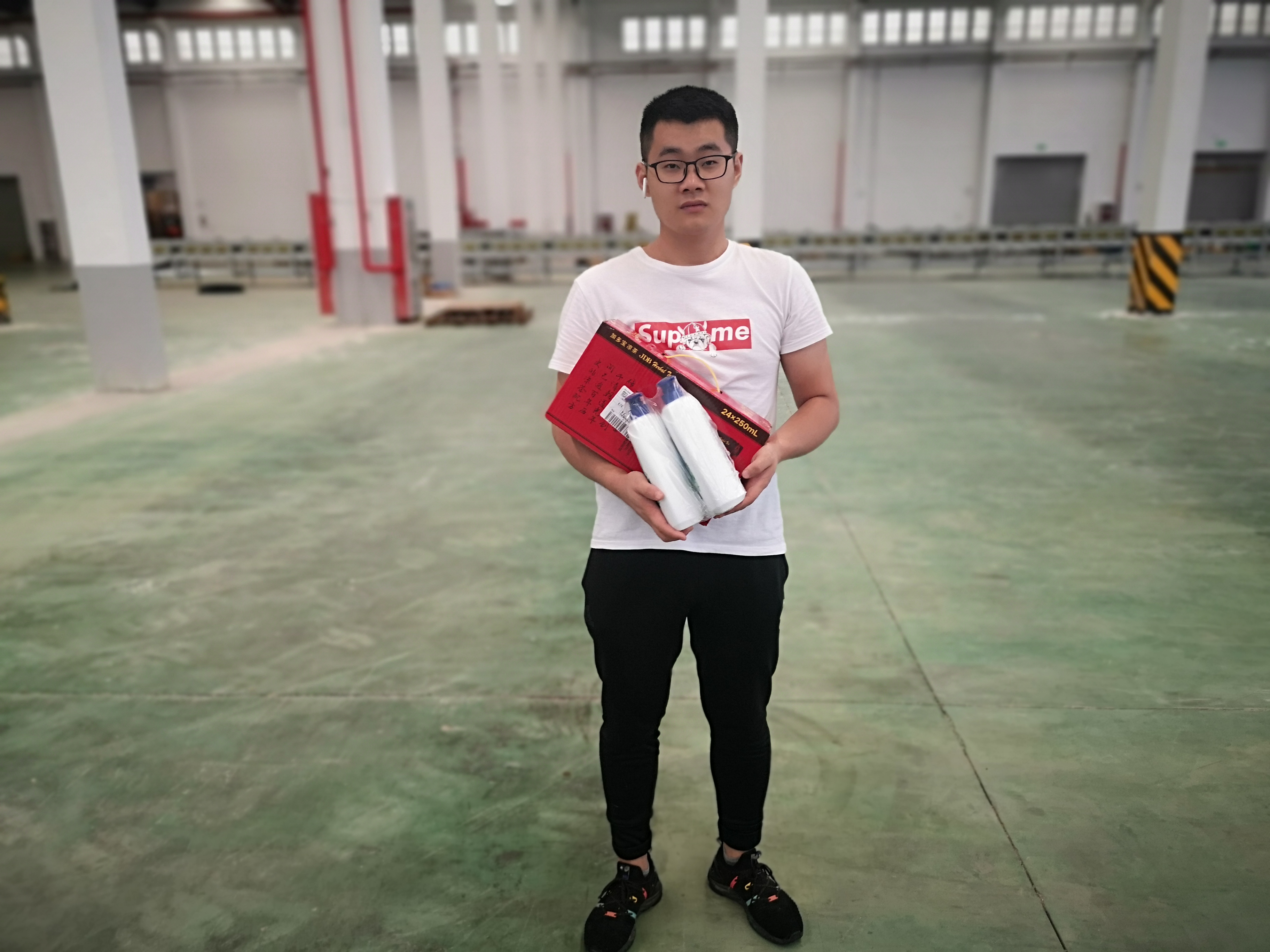 關(guān)愛職工 · 夏送清涼 | 寶開工會(huì)赴一線送清涼，致敬高溫下的堅(jiān)守