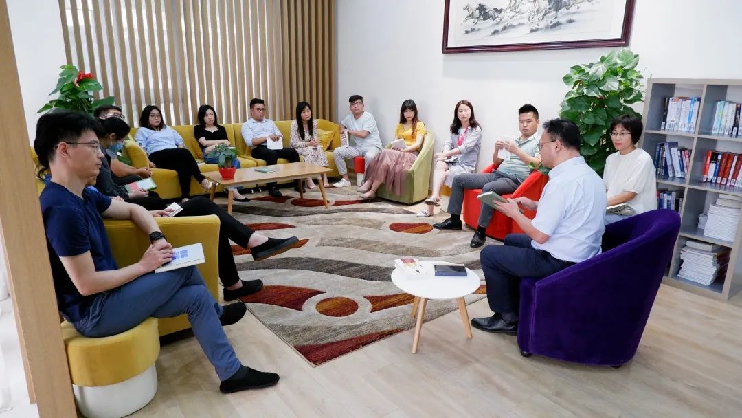 感受文字之美，共享閱讀之樂 | 寶開與燎申智城共同舉辦成長專場讀書活動