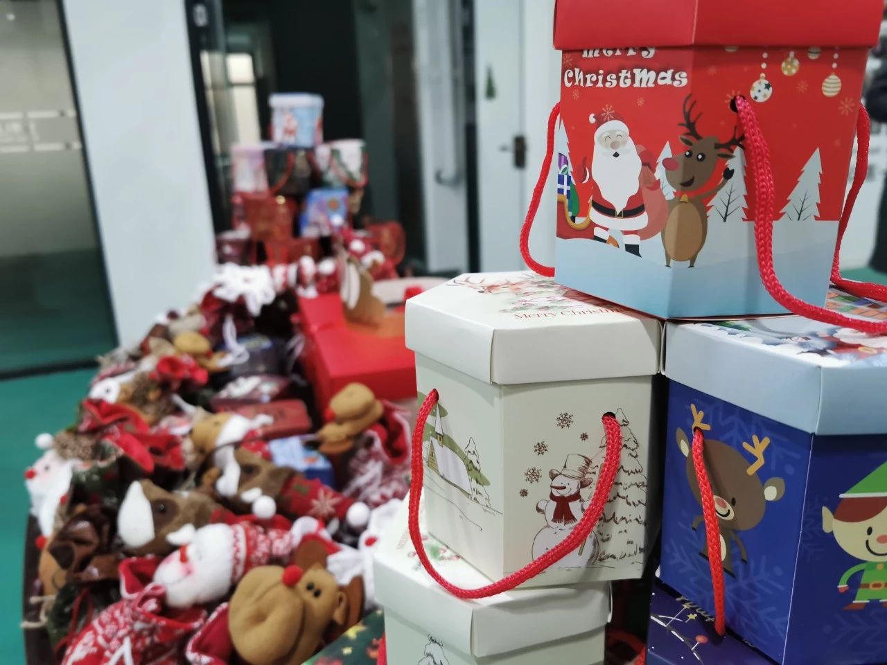 圣誕主題生日趴 | 濃情暖意平安夜，誕愿有你共前行