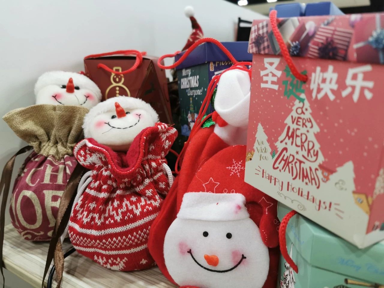 圣誕主題生日趴 | 濃情暖意平安夜，誕愿有你共前行