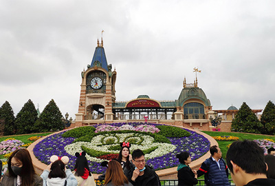 Happy Women’s Day | 歡度三八節(jié)，我們相約上海迪士尼樂園