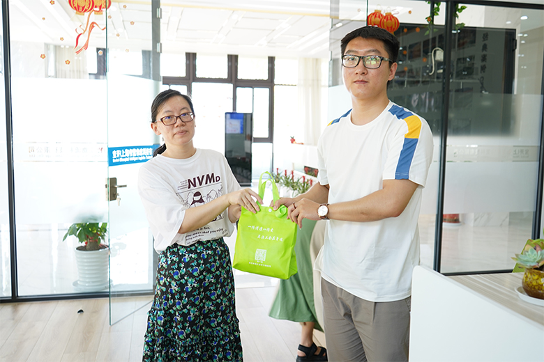 夏送清涼，情系一線｜致高溫下堅(jiān)守崗位的一線員工