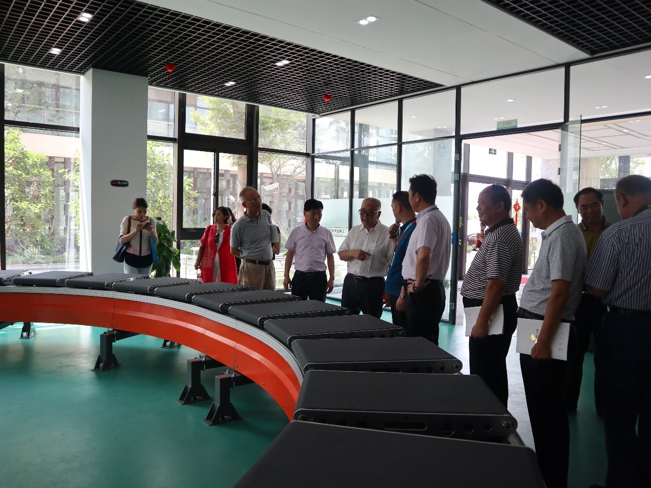 新聞 | 無錫市原政協(xié)領(lǐng)導(dǎo)、吳涇鎮(zhèn)黨委領(lǐng)導(dǎo)一行蒞臨寶開參觀考察