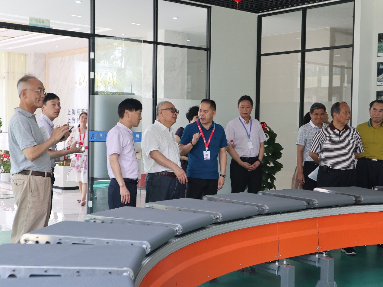 新聞 | 無錫市原政協(xié)領(lǐng)導(dǎo)、吳涇鎮(zhèn)黨委領(lǐng)導(dǎo)一行蒞臨寶開參觀考察