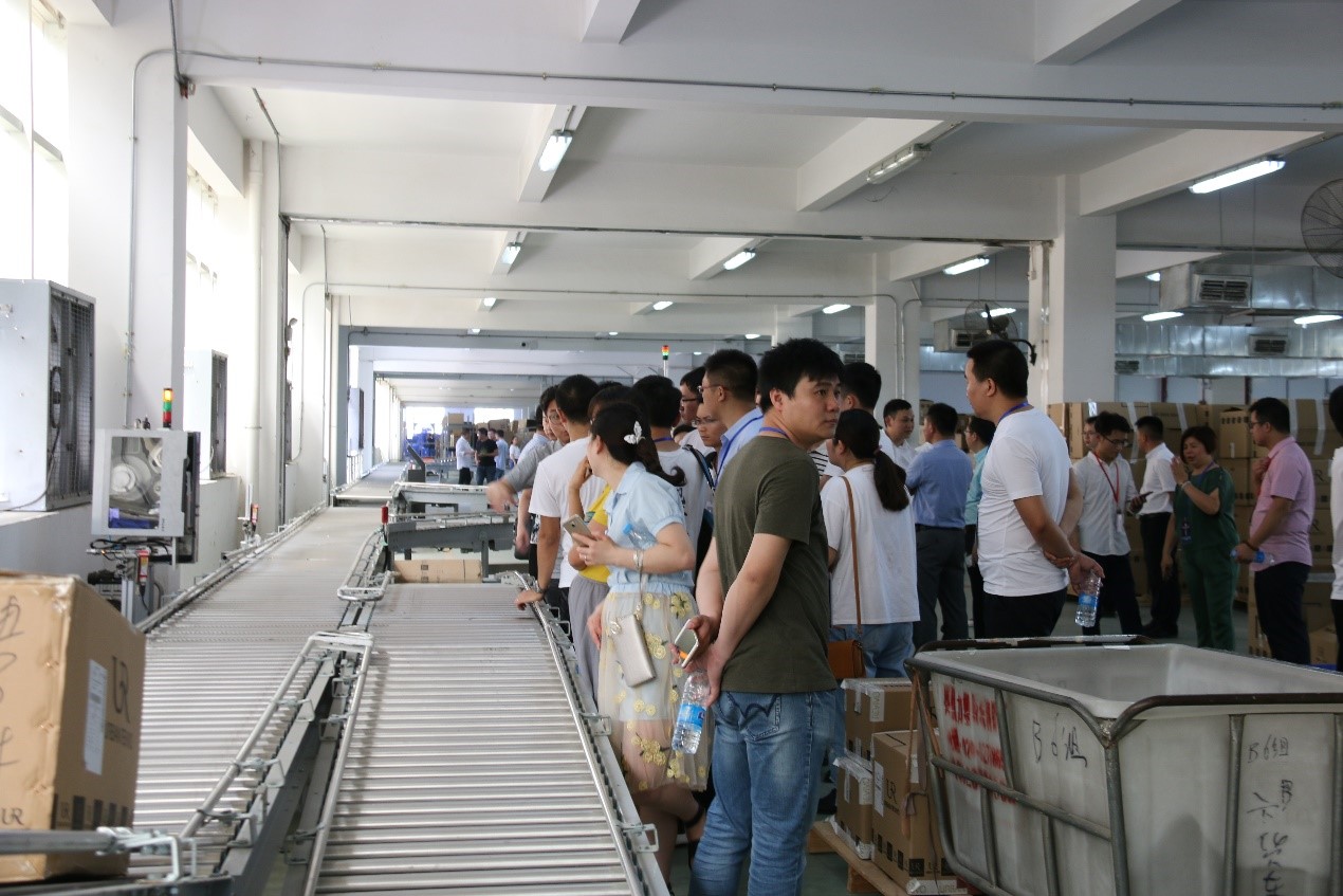 寶開(kāi)常務(wù)副總裁王雷：“新零售環(huán)境下的物流中心規(guī)劃”主題分享 | UR服飾物流中心迎百余服裝物流經(jīng)理人現(xiàn)場(chǎng)參觀