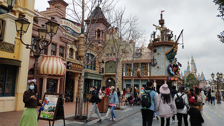 Happy Women’s Day | 歡度三八節(jié)，我們相約上海迪士尼樂園