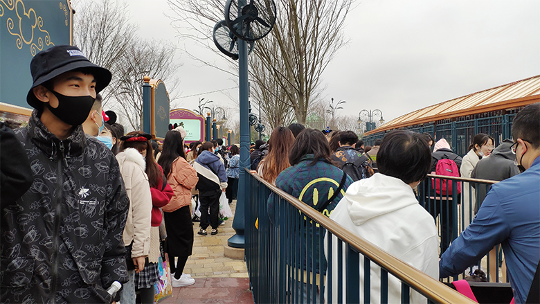 Happy Women’s Day | 歡度三八節(jié)，我們相約上海迪士尼樂園