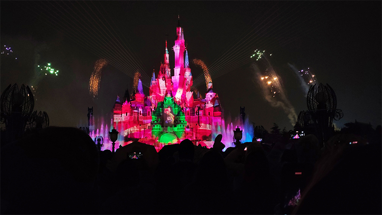 Happy Women’s Day | 歡度三八節(jié)，我們相約上海迪士尼樂園