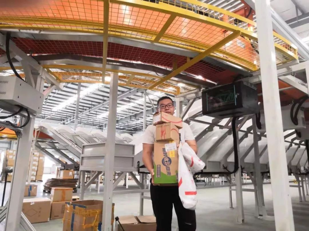 夏送清涼，集體慶生，慰問一線 | 致我們的一線伙伴：辛苦了！