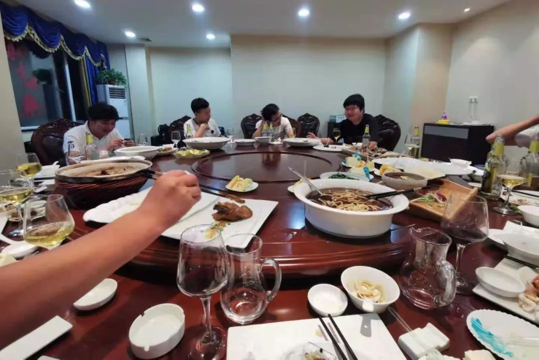 夏送清涼，集體慶生，慰問一線 | 致我們的一線伙伴：辛苦了！