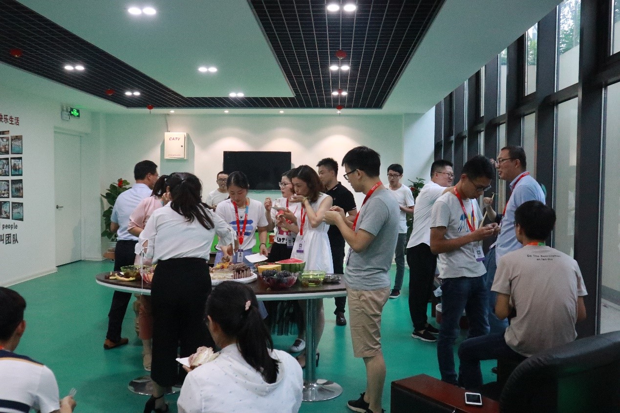 八月未央，歡聚一夏 | 寶開集體生日會(huì)：共享歡樂時(shí)刻