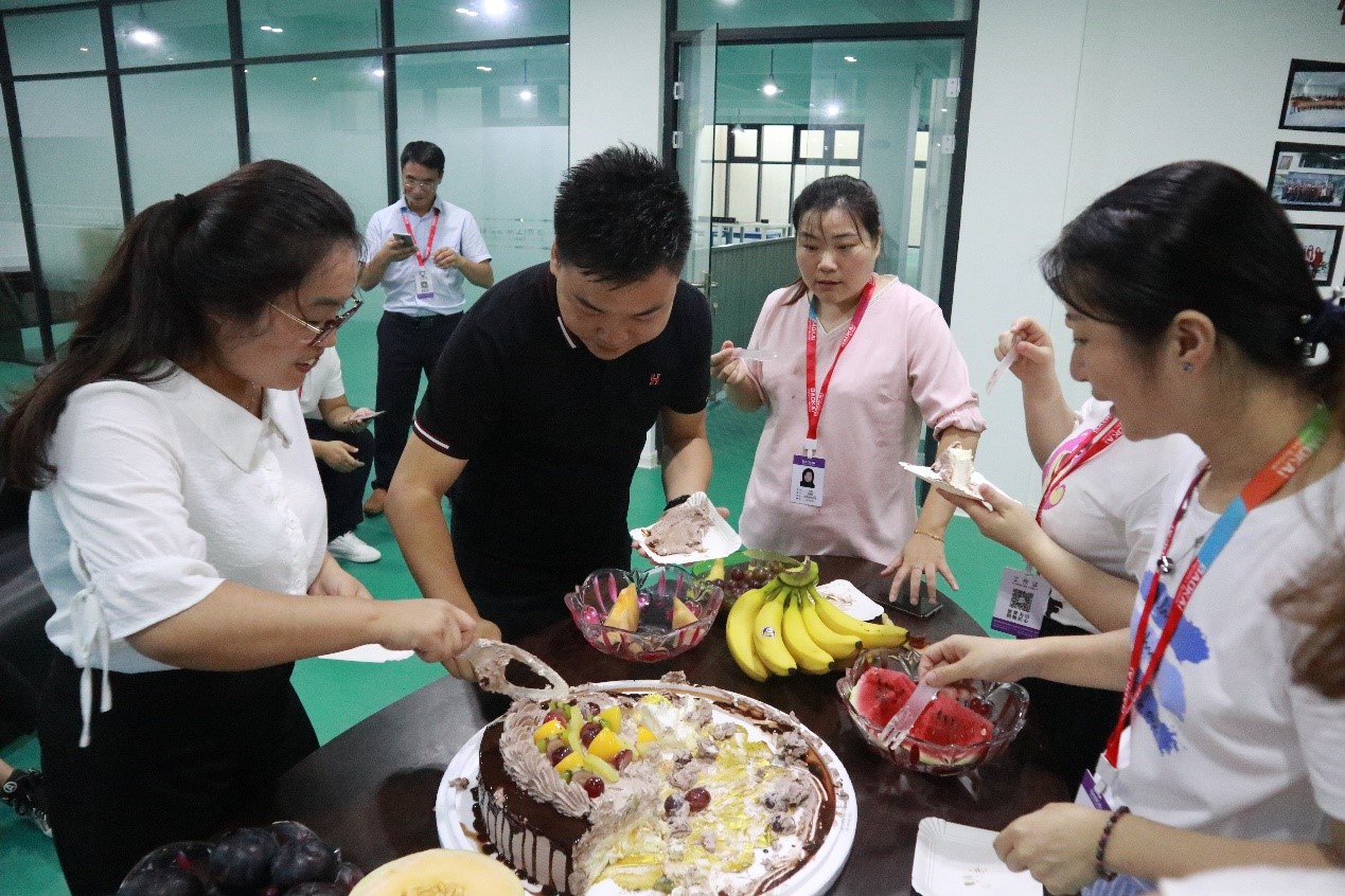 八月未央，歡聚一夏 | 寶開集體生日會(huì)：共享歡樂時(shí)刻