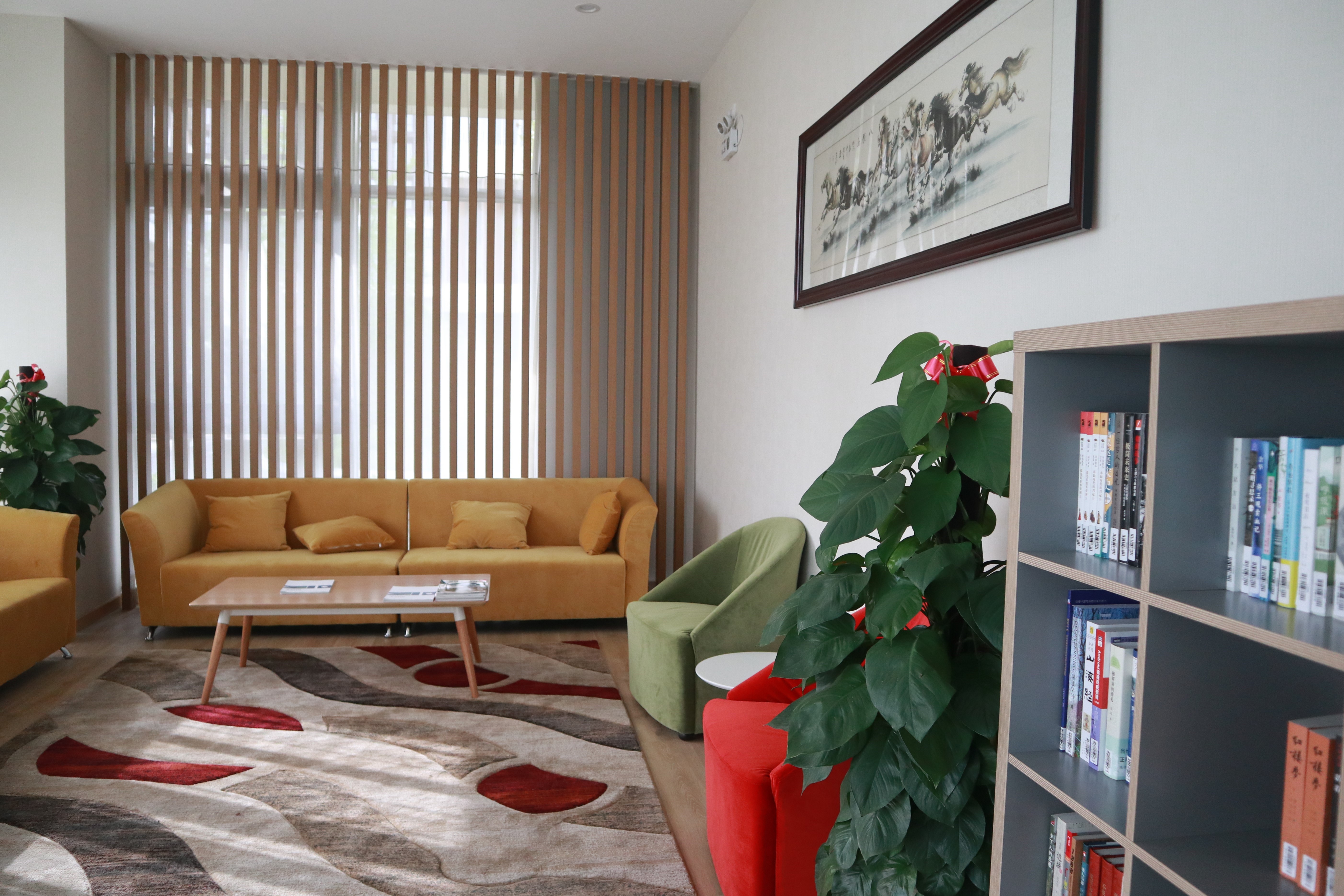 企業(yè)書香 | 寶開新建職工書屋，“小書屋”構(gòu)建精神“大家園”