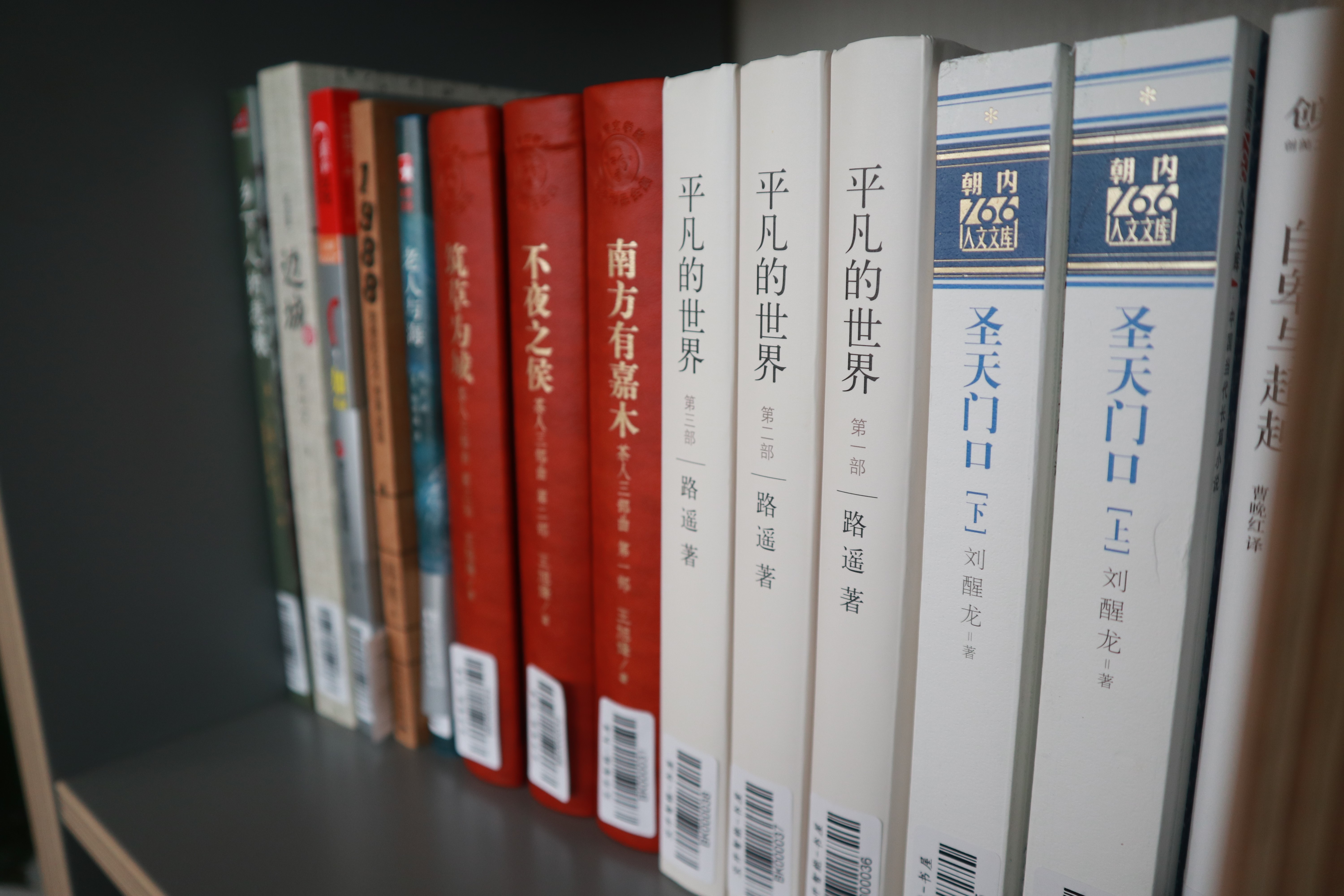 企業(yè)書香 | 寶開新建職工書屋，“小書屋”構(gòu)建精神“大家園”
