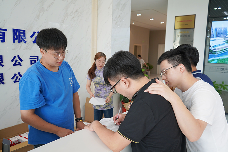 月圓中秋 · 集體慶生 | 溫馨九月，迎佳節(jié)，賀生辰，共團(tuán)圓！