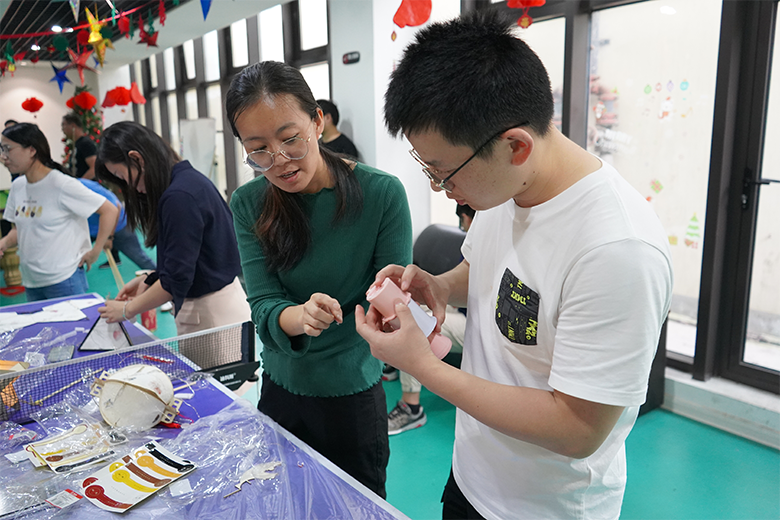 月圓中秋 · 集體慶生 | 溫馨九月，迎佳節(jié)，賀生辰，共團(tuán)圓！